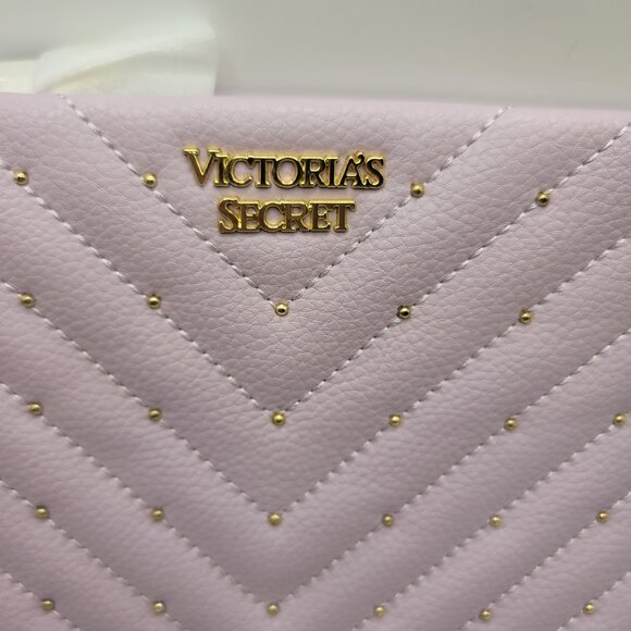 Victorias Secret Studded V Quilted New - Picture 2 of 8